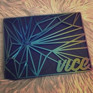 Urban Decay Vice Eyeshadow Palette